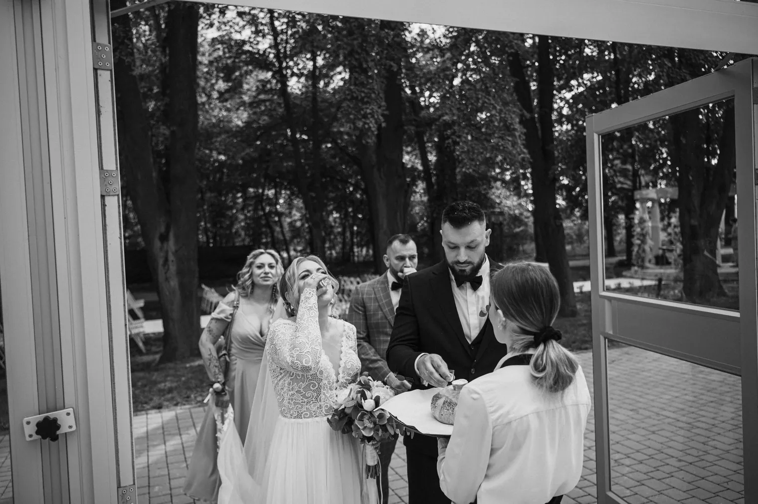 Julia i Rafał, Życzenia w szklanej sali