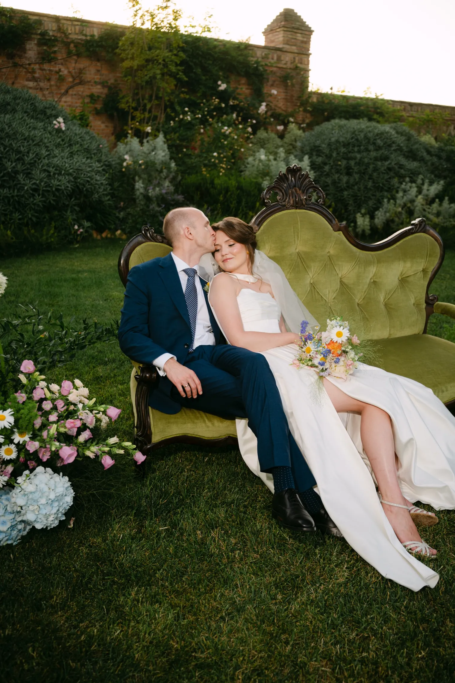 Kinga i Mateusz, Zielona sofa i złota godzina