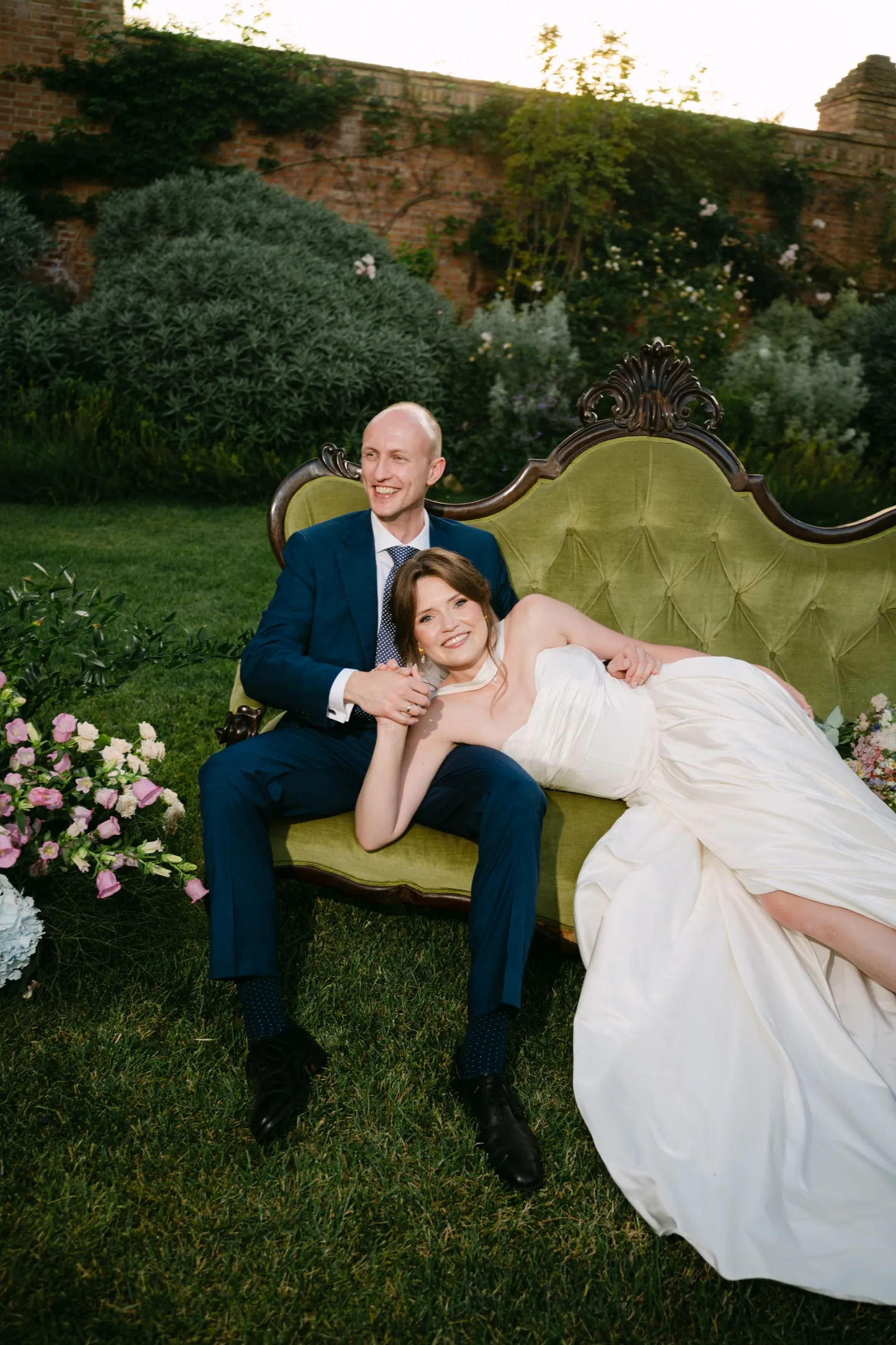 Kinga i Mateusz, Zielona sofa i złota godzina
