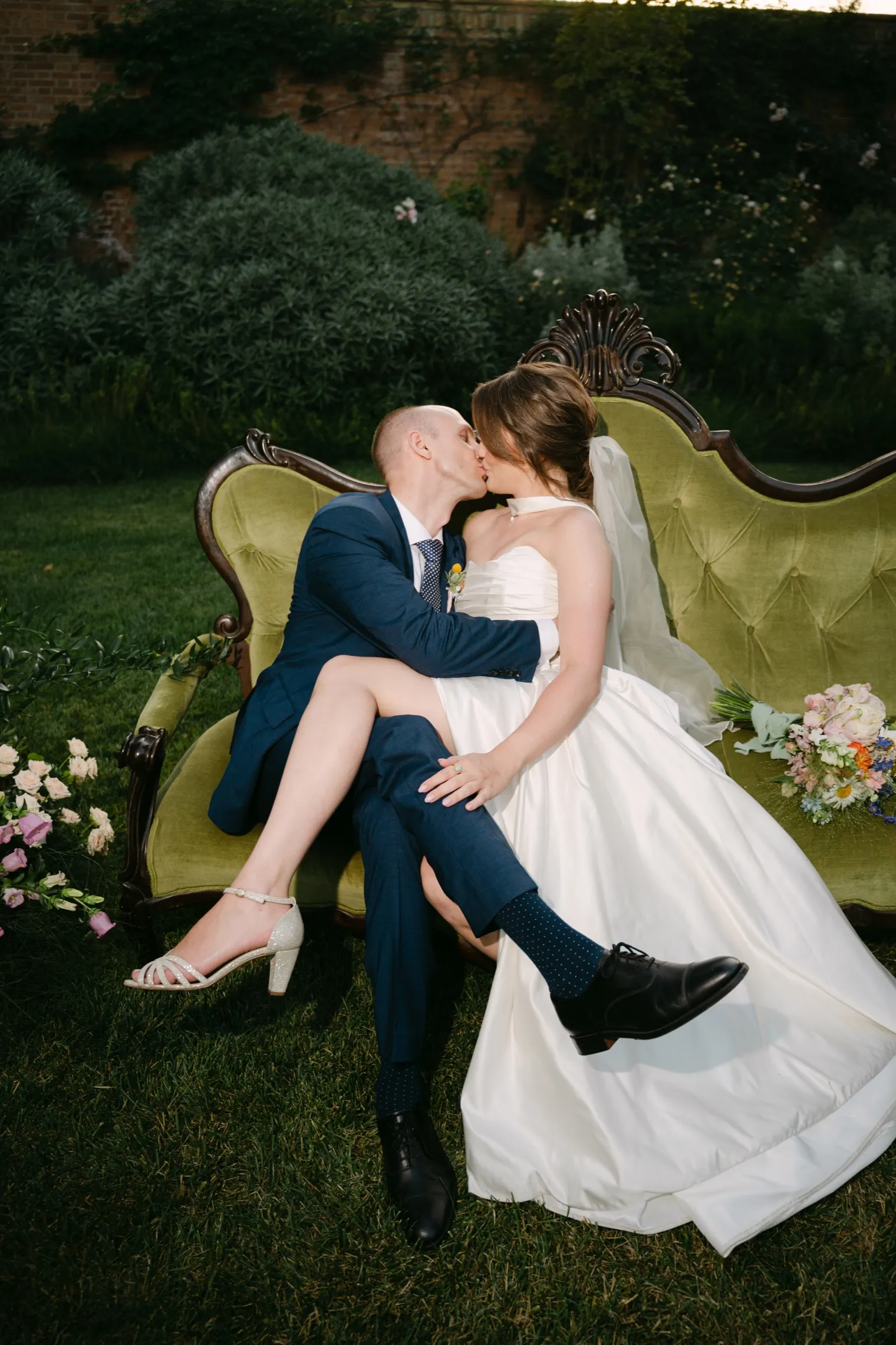 Kinga i Mateusz, Zielona sofa i złota godzina